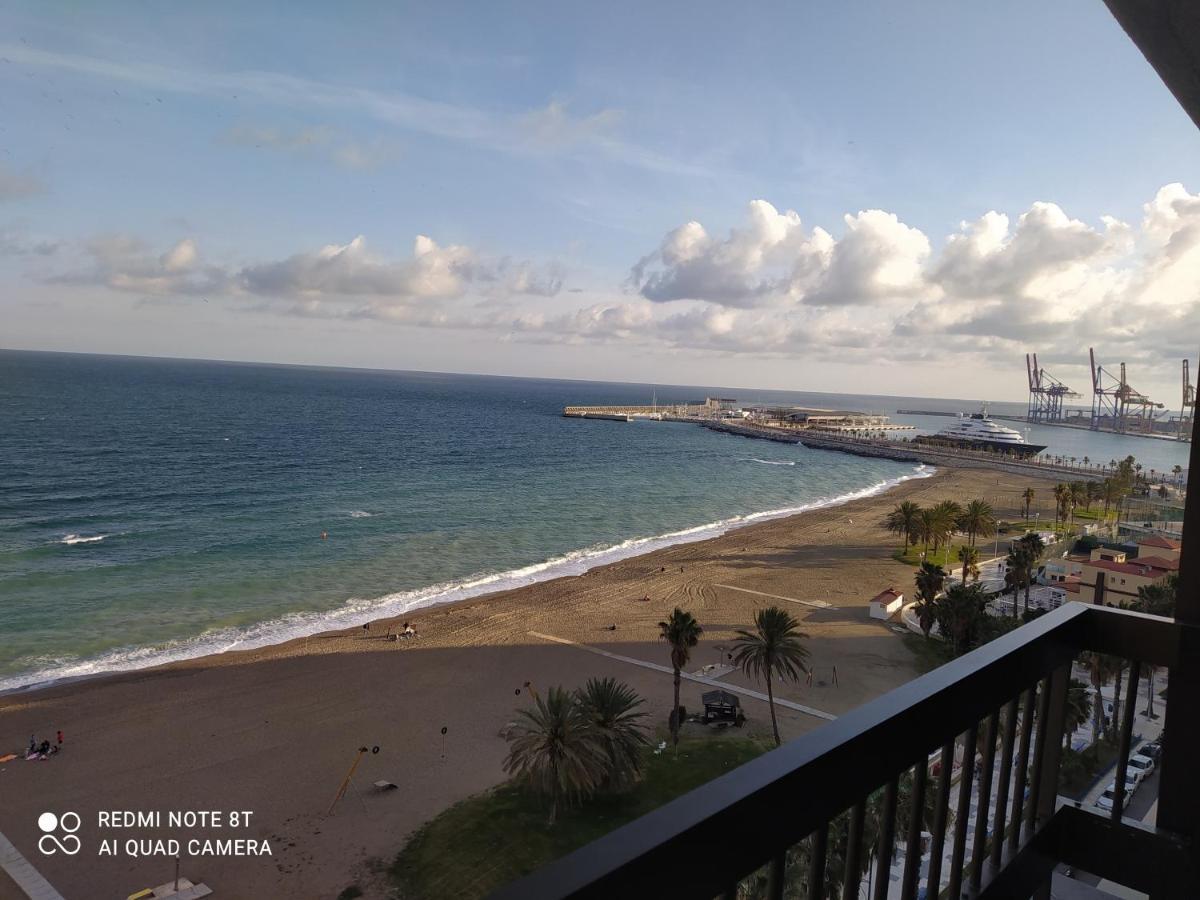 Espectaculares Vistas Al Mar Playa Malagueta Apartment Малага Екстериор снимка