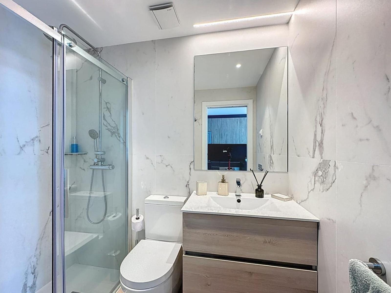 Espectaculares Vistas Al Mar Playa Malagueta Apartment Малага Екстериор снимка